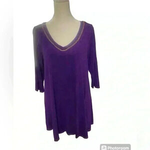 JM Clothing V neck 3/4 sleeves in purple with gold stitching. Women’s size large